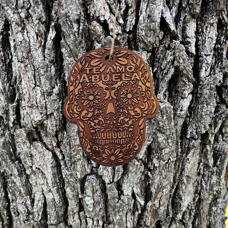 Skull and Cactus - Cedar Ornament Skull and Cactus - Cedar Ornament