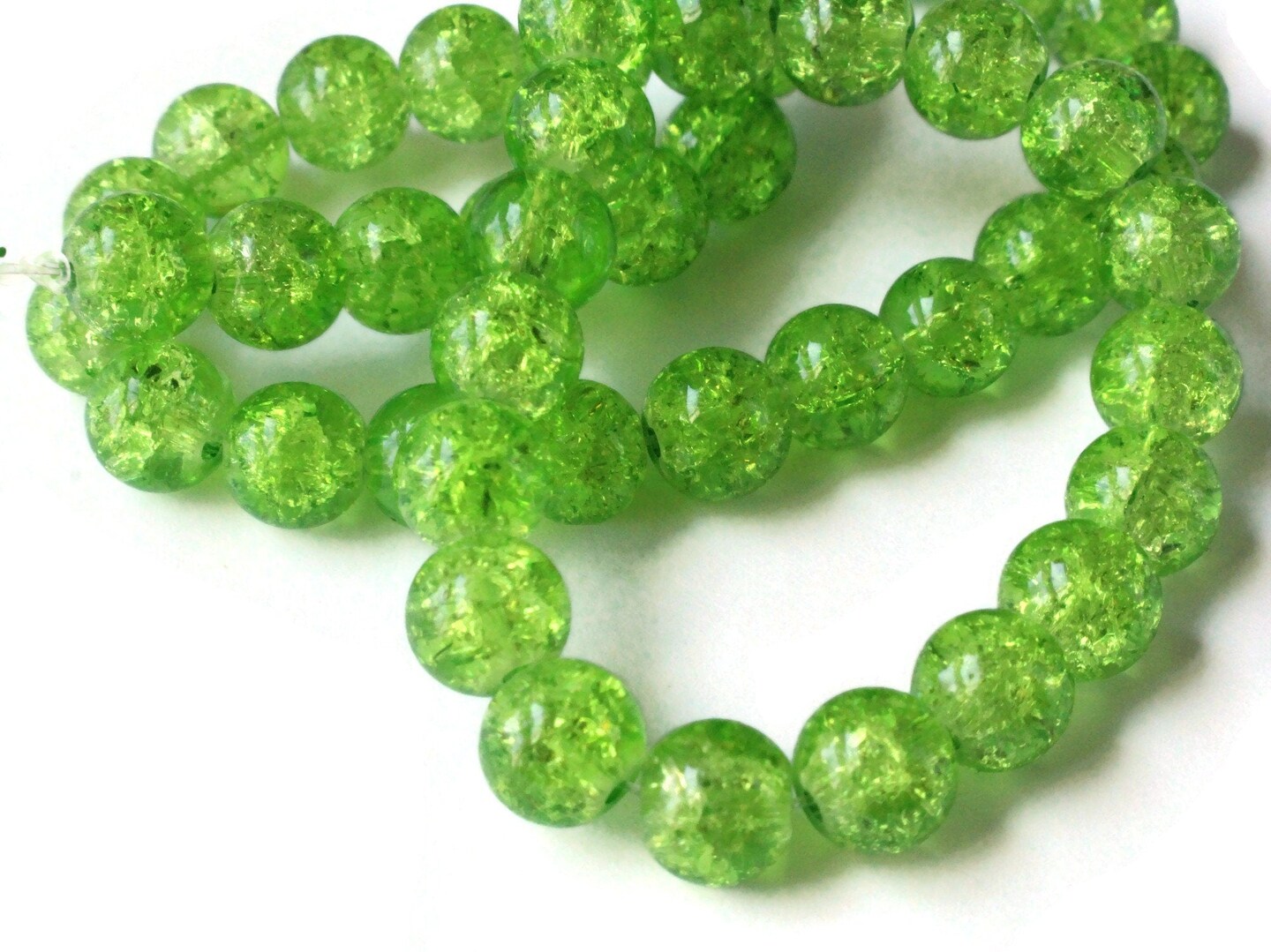 Light Green Crackle Glass 8mm Round Beads