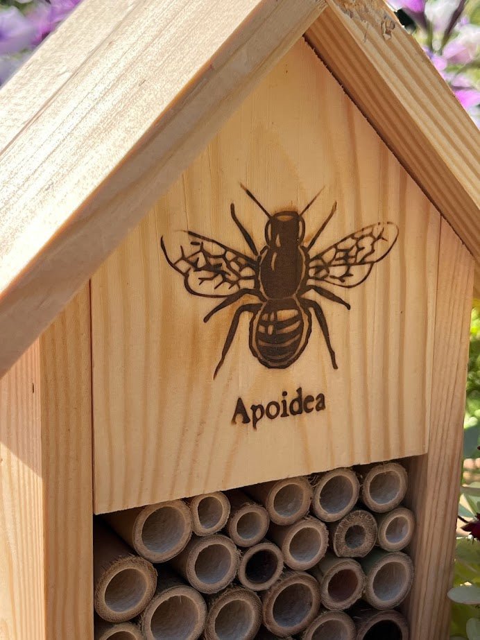 Natural Wood Pollinator House - Bee Design