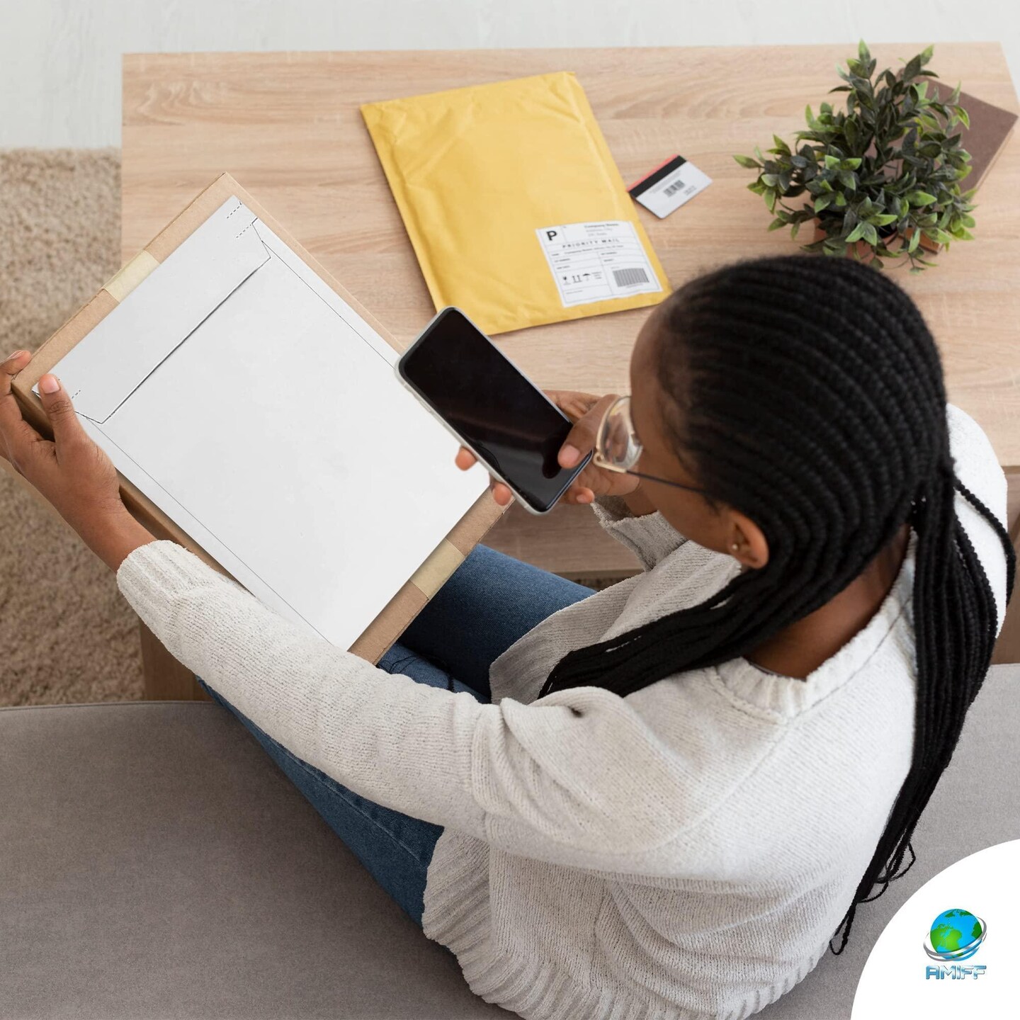 AMZ Rigid Mailers 13x18 Paperboard Mailers 13 x 18. Pack of 25 White Photo Mailers. Stay Flat mailers. No Bend Self Sealing. Documents Chipboard Envelopes. Mailing Shipping Packaging Packing