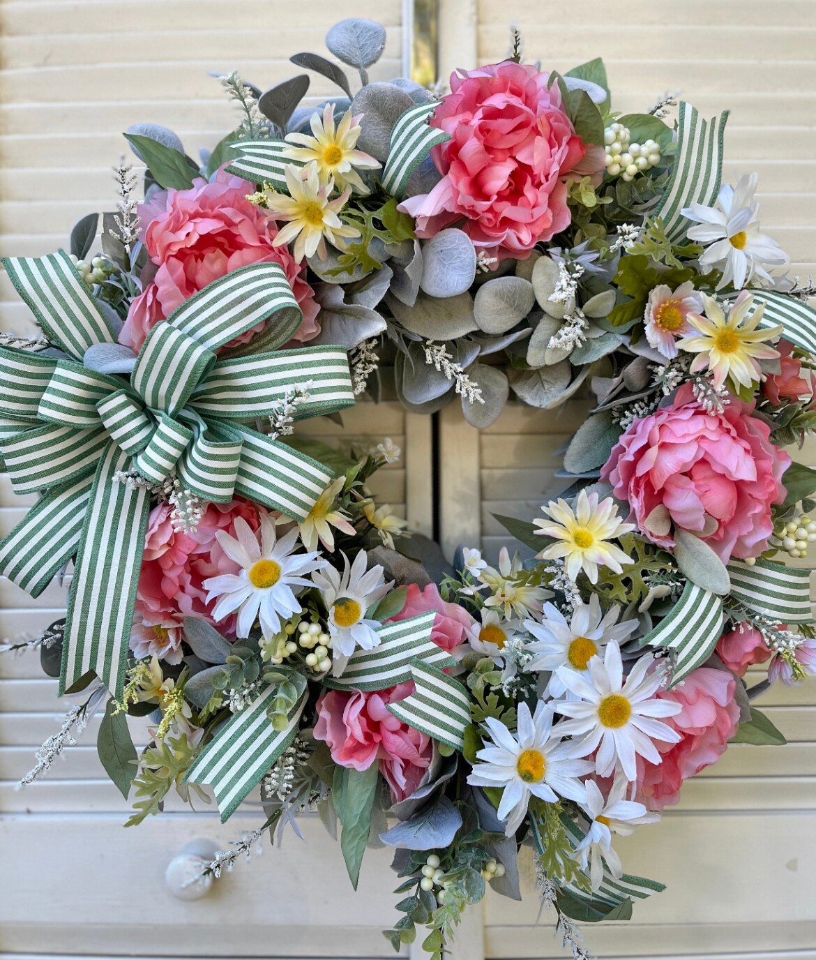 Easter Flower Basket Seasonal Plants And Easter Decorations
