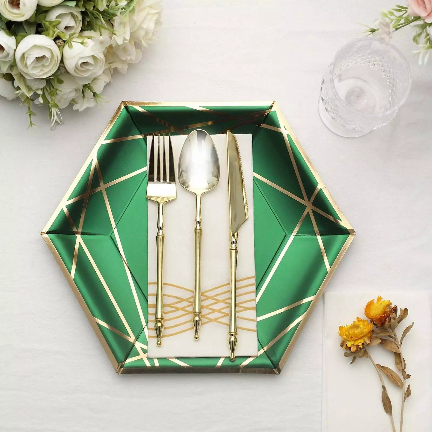 25 Hunter Green 9&#x22; Hexagon Paper Salad Dinner Plates