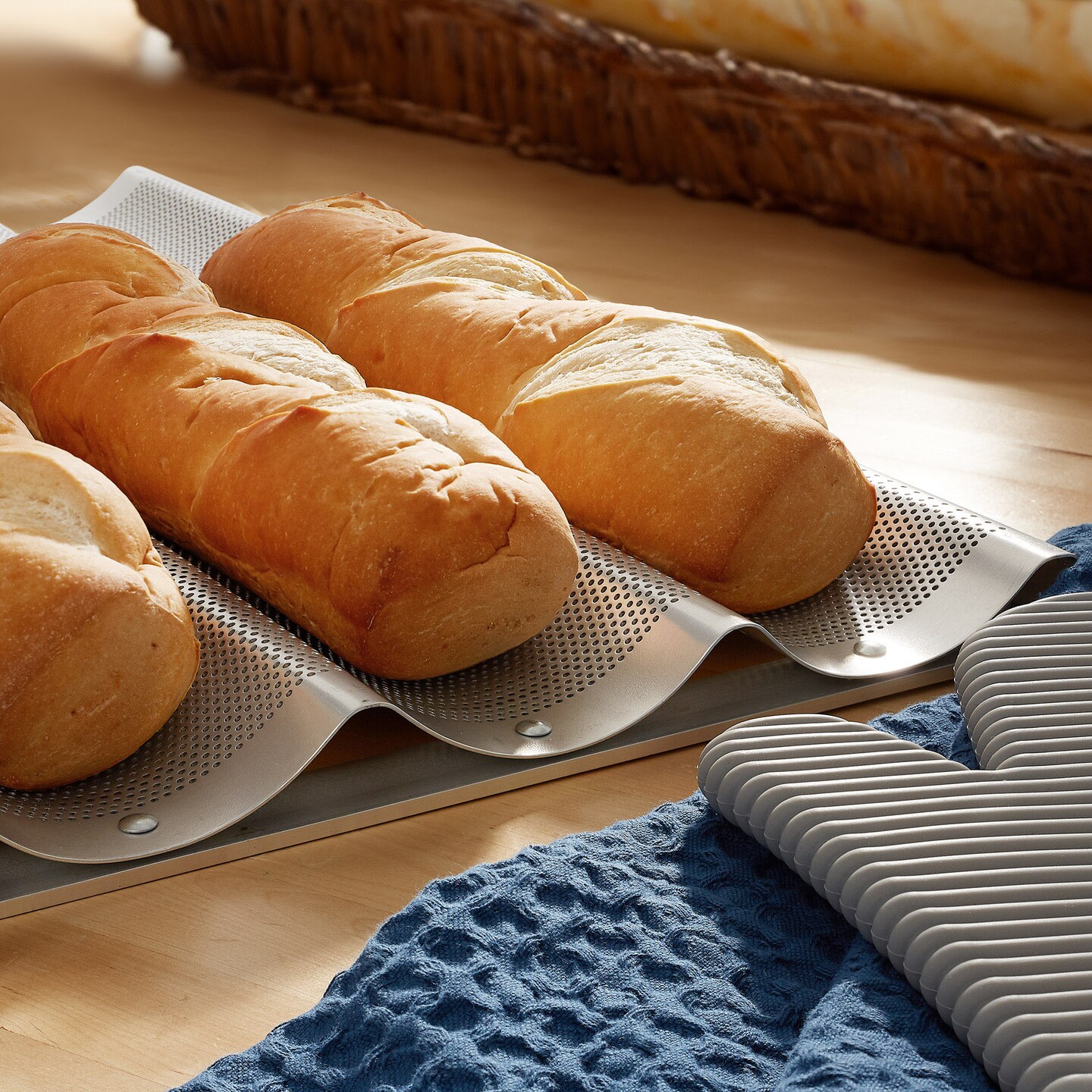 GRIDMANN 18&#x22; x 26&#x22; Commercial Aluminum Baguette Pan, Perforated French Bread Loaf Baking Pan