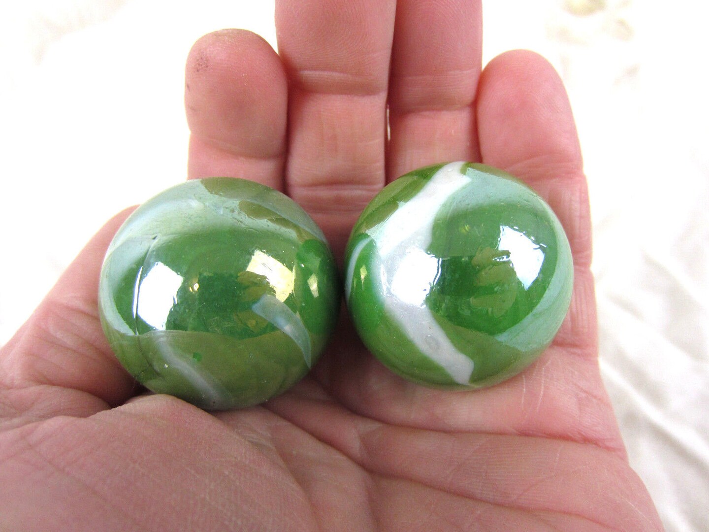 2 Boulders 35mm FUNGUS Marbles glass ball Green White Iridescent large Swirl