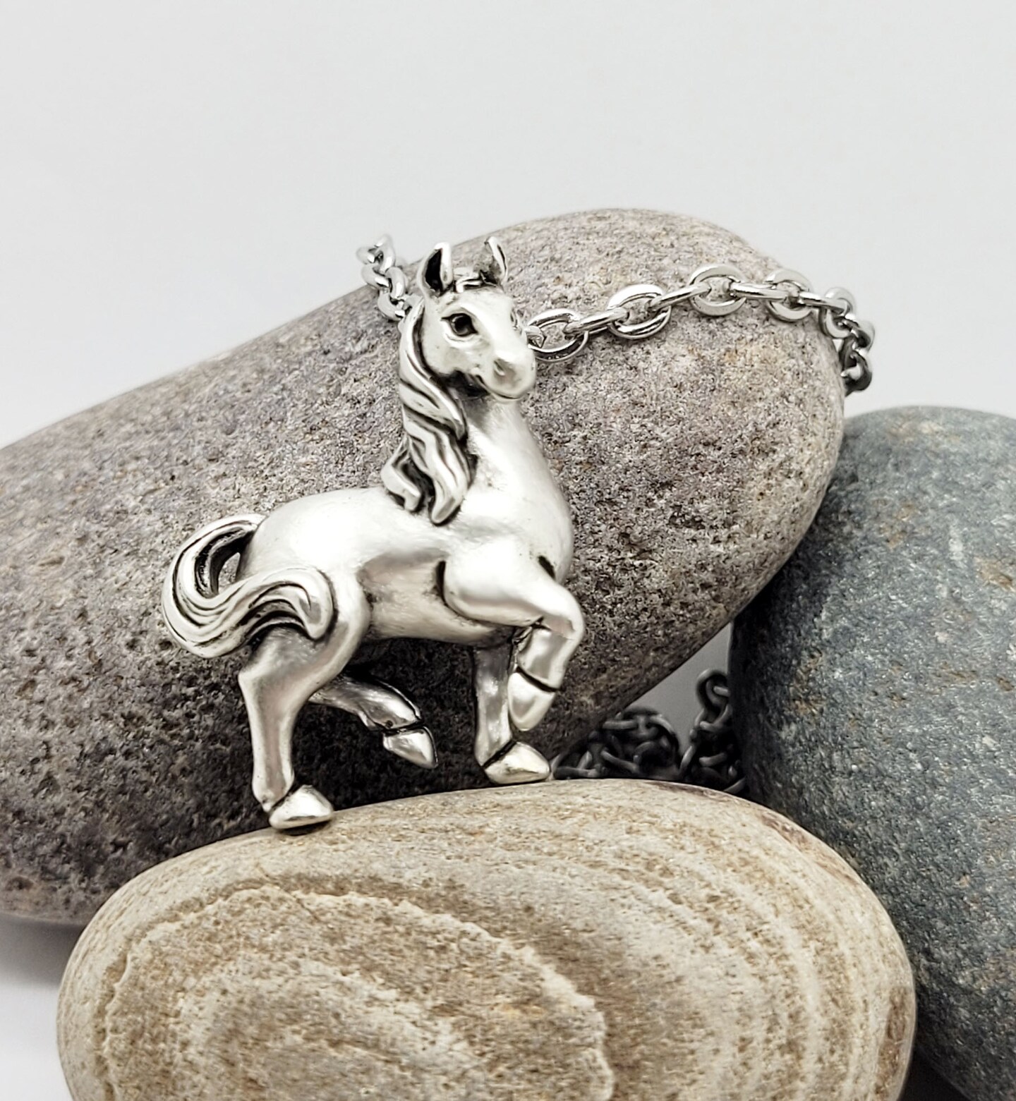 Horse Pendant in Silver plated pewter, Animal Lover Gift