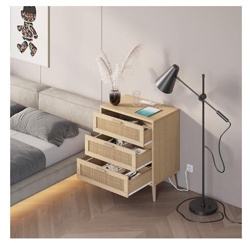 Bedside table with two USB ports and two AC outlets for the bedroom, Farmhouse end table, Charging Station for Rattan Nightstand, Night Stand with Drawers Decorated with Rattan, Natural ME-BZZ006