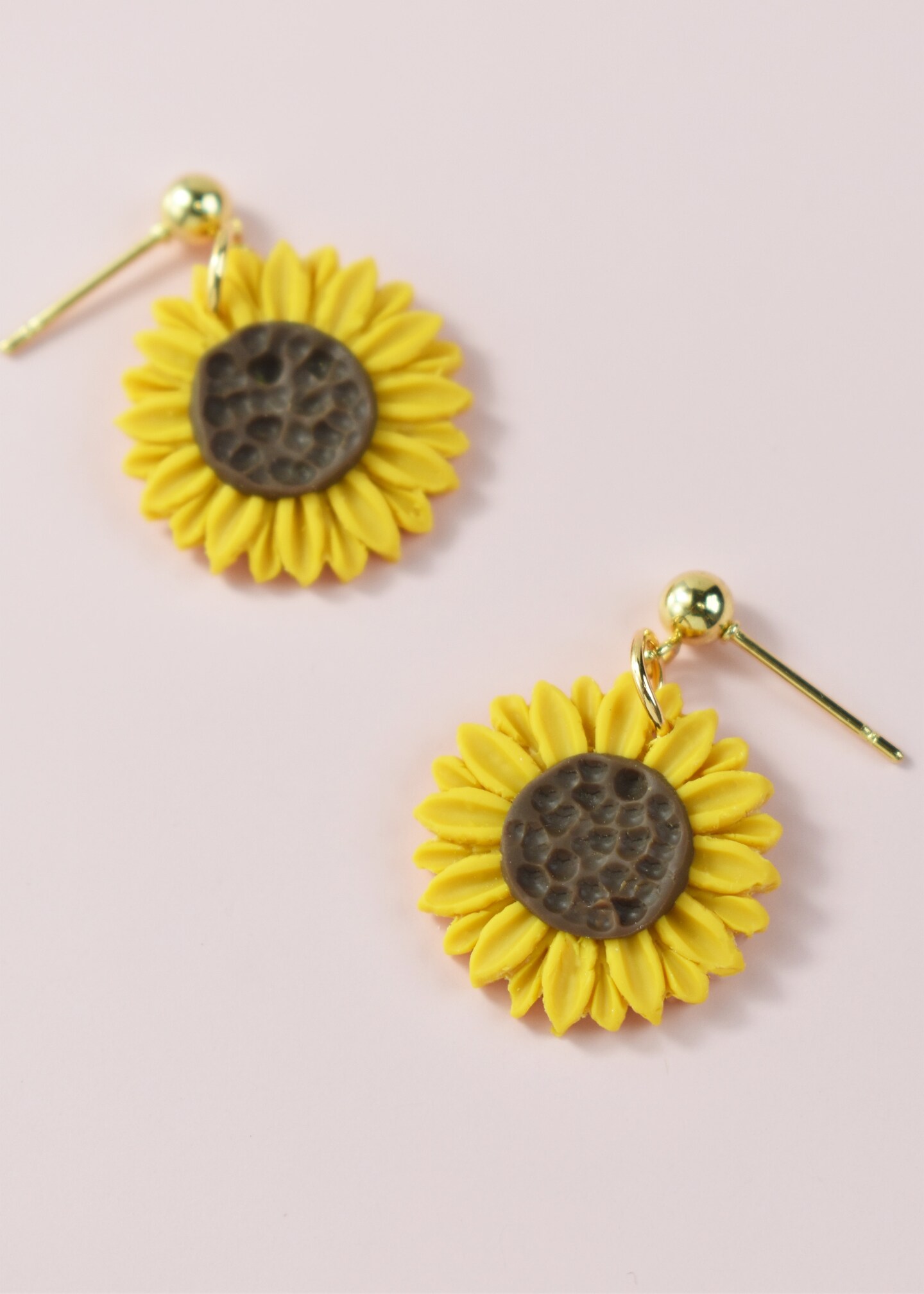 Polymer Clay Sunflower Earrings – Tea-Shirt Shoppe