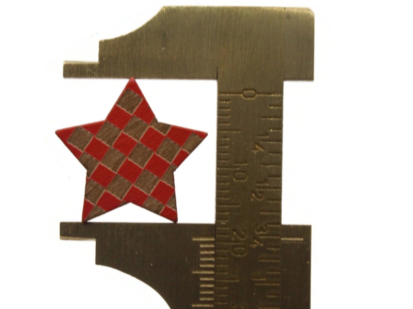 17 20mm Mixed Color Wood Checkerboard Star Cabochons