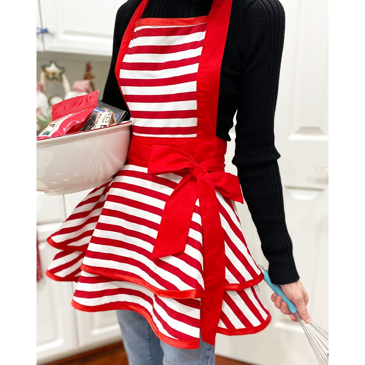 Stylish aprons best sale