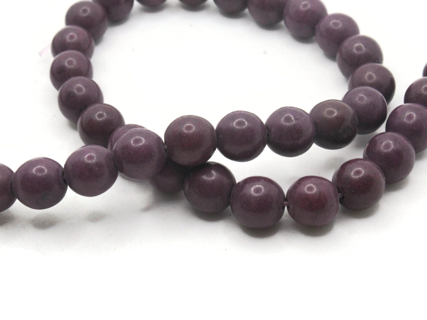 42 9mm to 10mm Round Dyed Purple Howlite Stone Beads