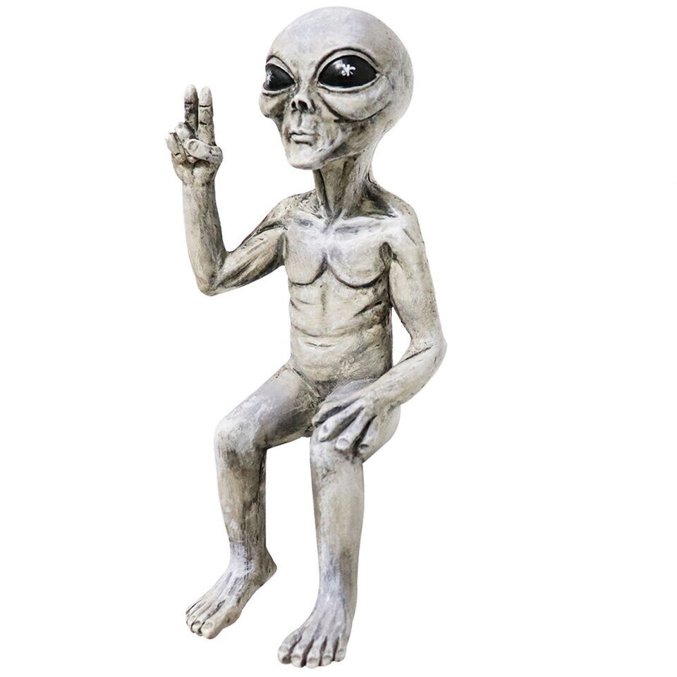 Kitcheniva Outer Space Alien Statue Martians Garden Figurine Decor
