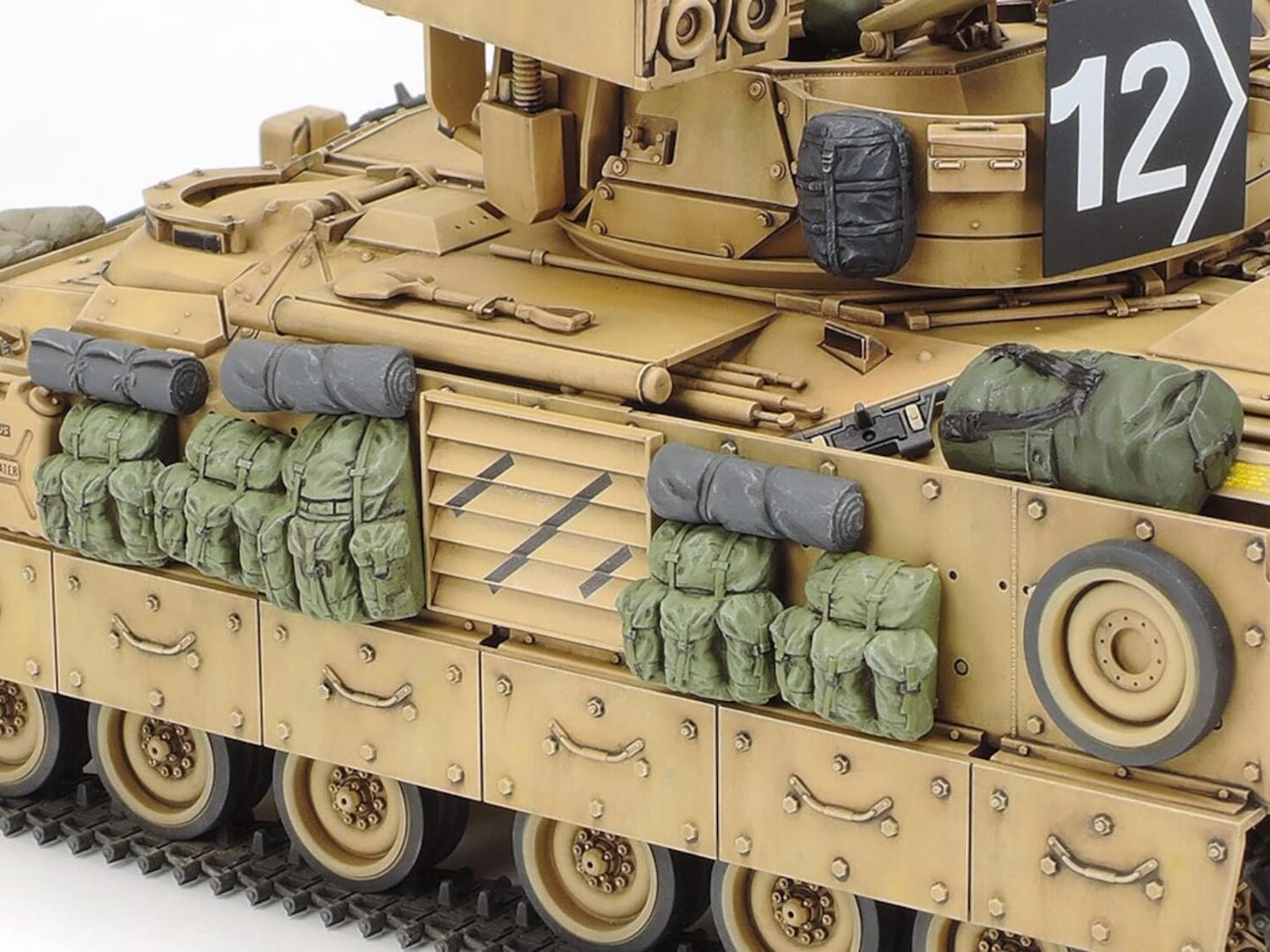 Desert Storm 1: 35 U.S. M2 A2 Bradley IFV (2)