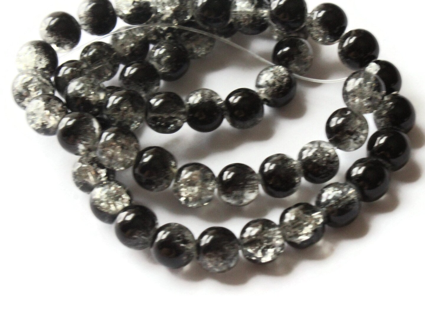 52 8mm Black and White Round Crackle Glass Beads