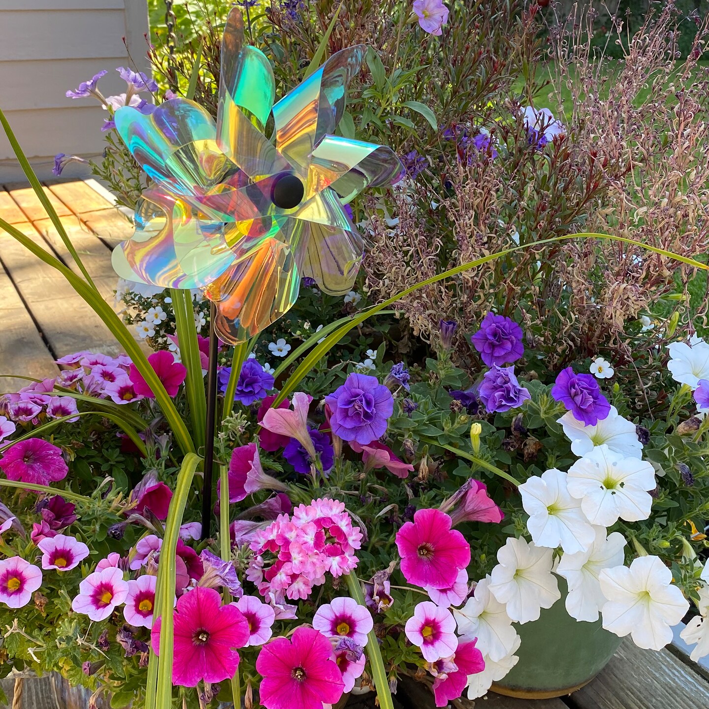 In the Breeze 2664 - 8 Inch Iridescent Pinwheel Spinners (8-Pack)  - Outdoor Garden D&#xE9;cor