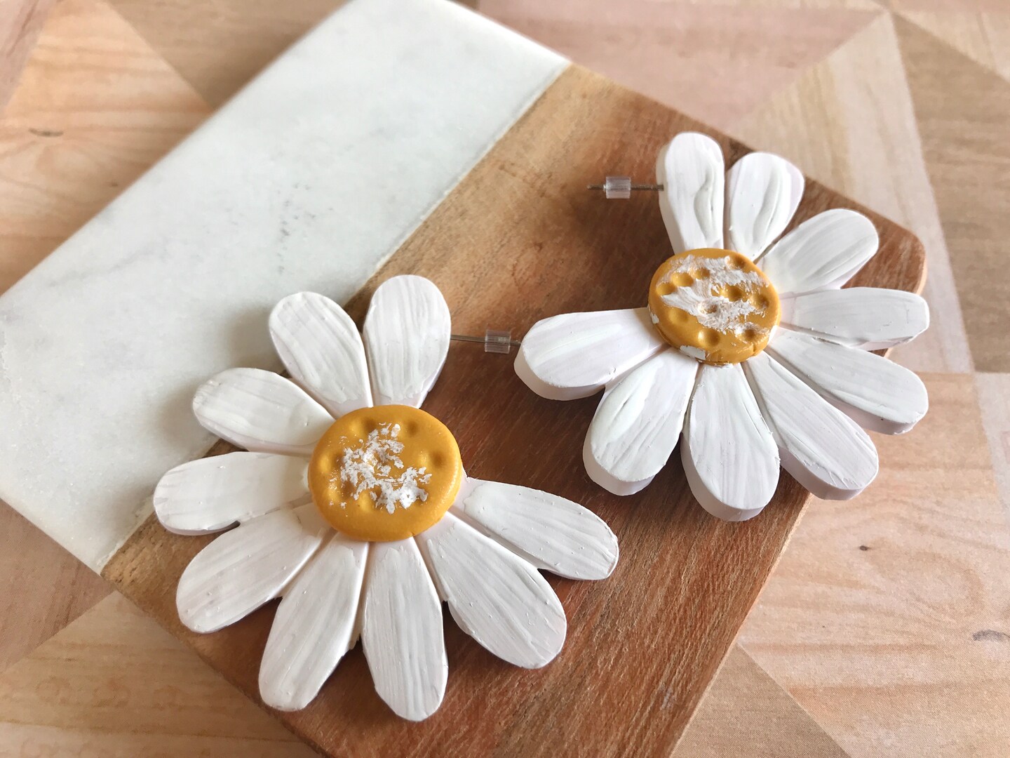 Big on sale daisy earrings