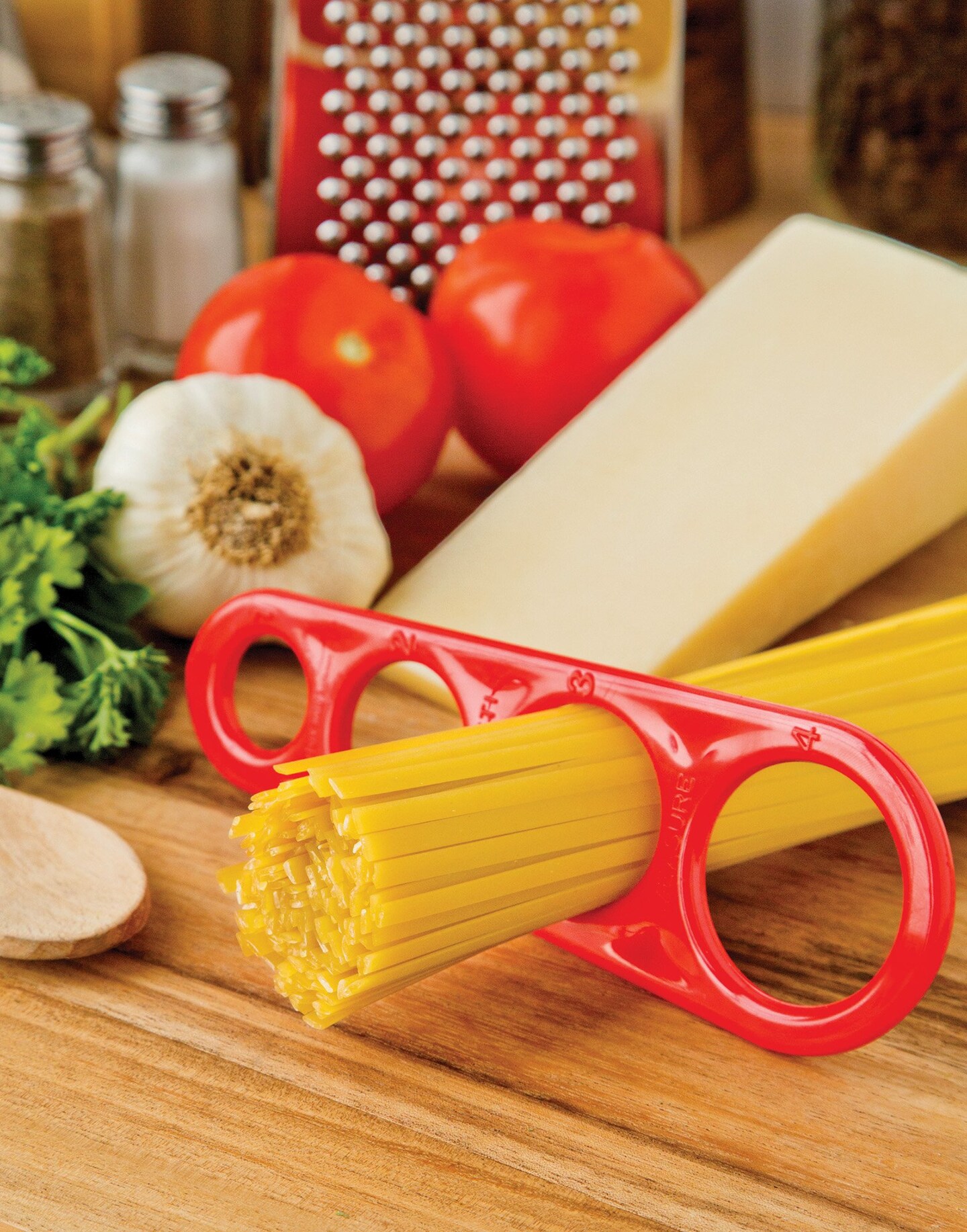 Red Spaghetti Measure 16 per Tub