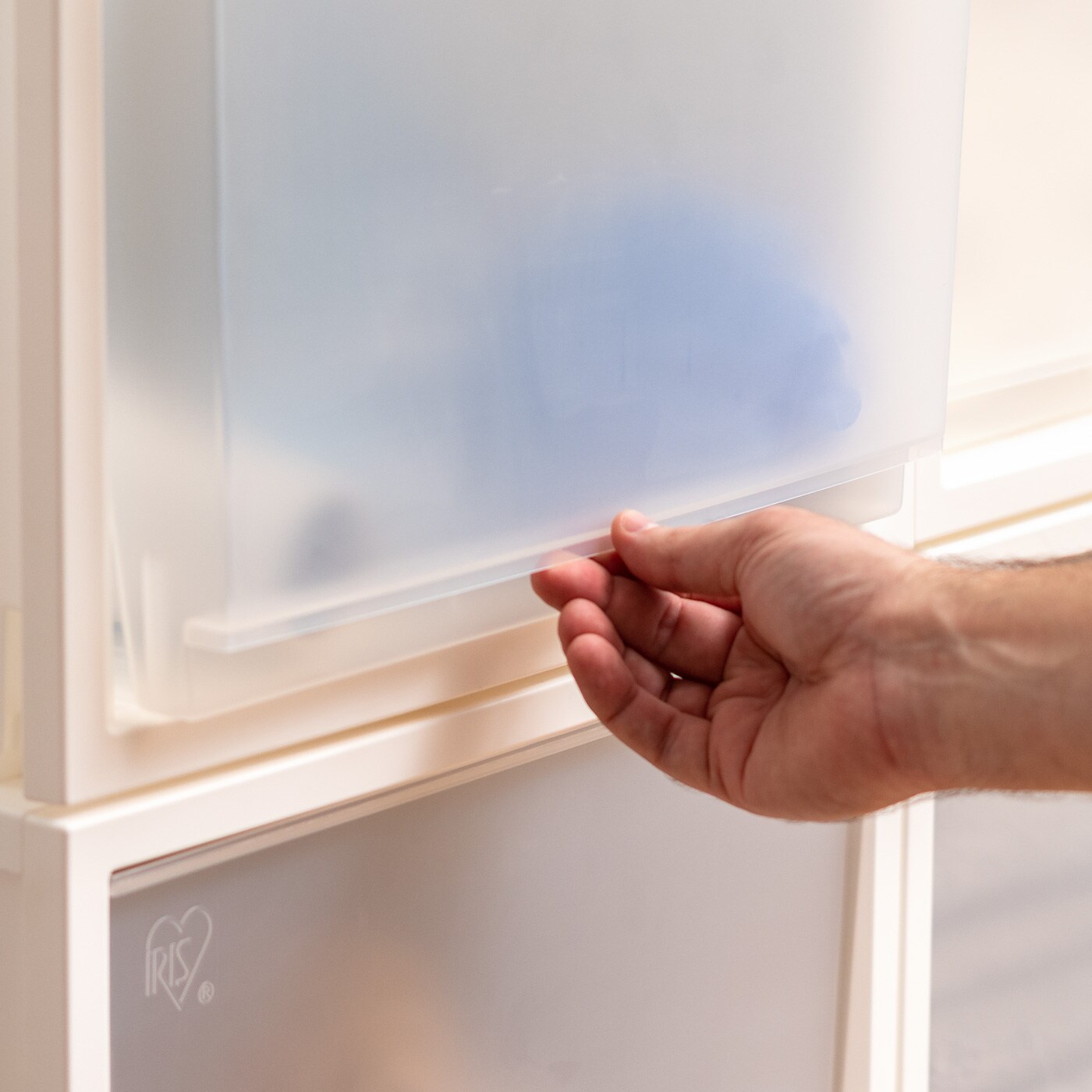 IRIS USA 4 Pack 34 Qt. Medium Stackable Plastic Drawers for Clothes, White