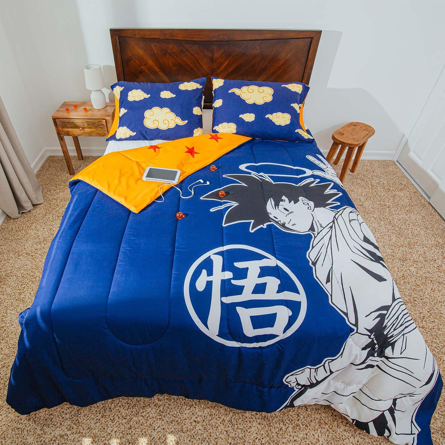Dragon Ball Z Goku Super Soft Full/Queen Size Comforter