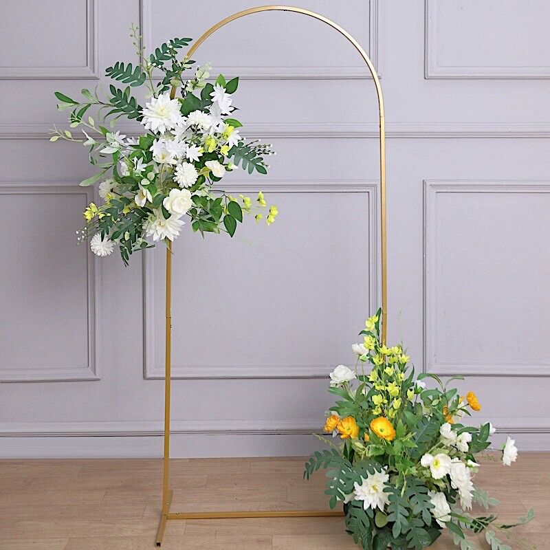 5 ft Gold Metal Floral Display Frame Round Top Backdrop Stand