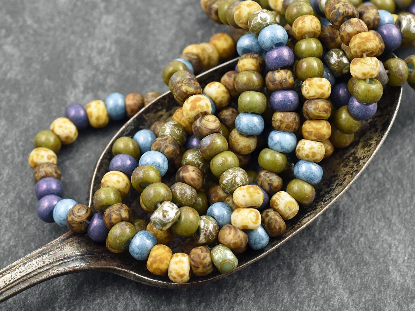 2/0 Aged Cookie Dough Mosaic Picasso Mix Seed Beads (18" Strand)