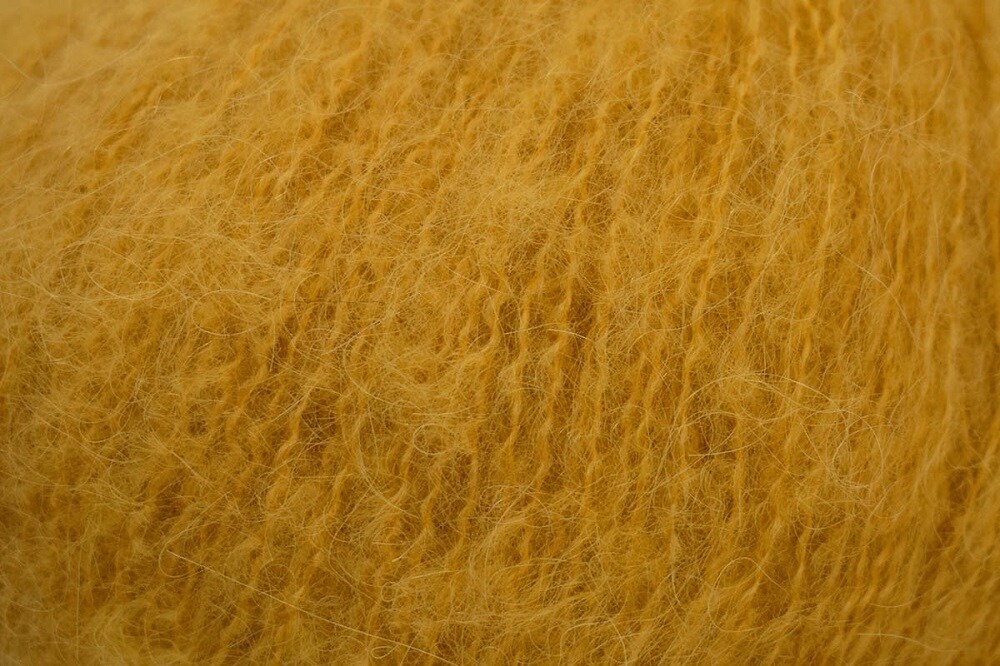 Penna by Universal Yarn - Baby Suri Alpaca Blend - Lace Weight - #109 Manuka