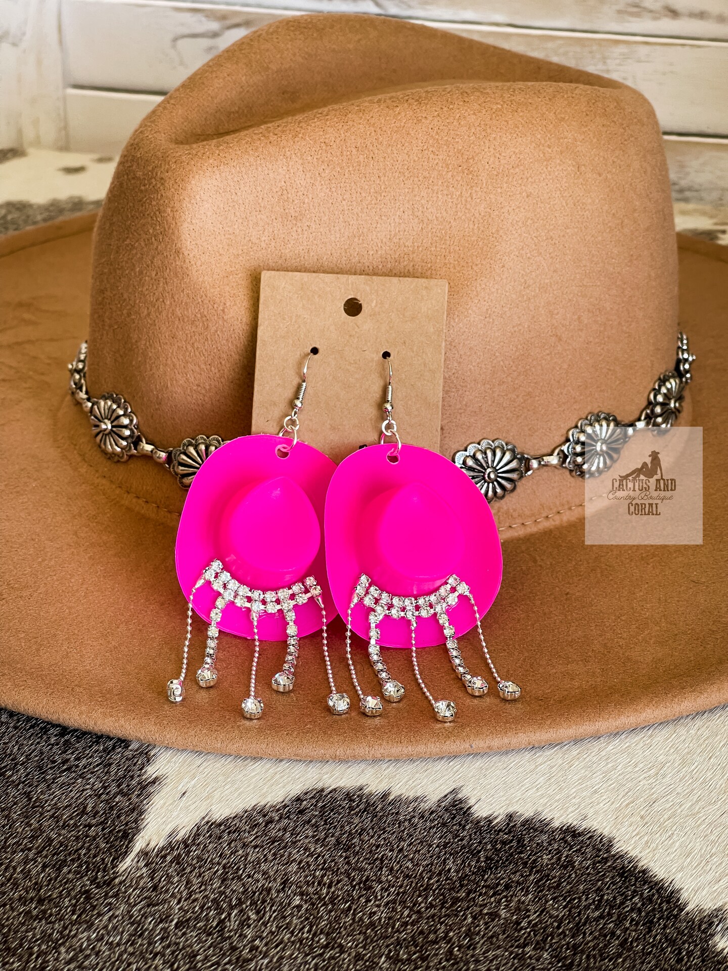 Pink cowboy hat deals earrings