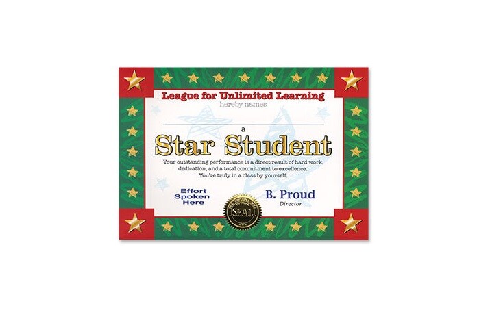 Beistle Pack of 6 Red and Green &#x22;Star Student&#x22; Award Certificates 5&#x22; x 7&#x22;