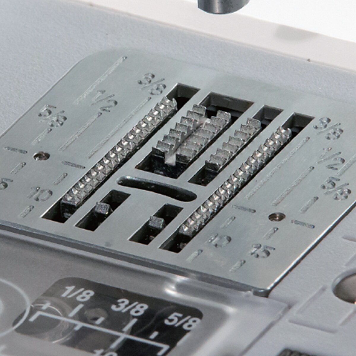 Juki HZL-LB5100 Computerized Sewing Machine