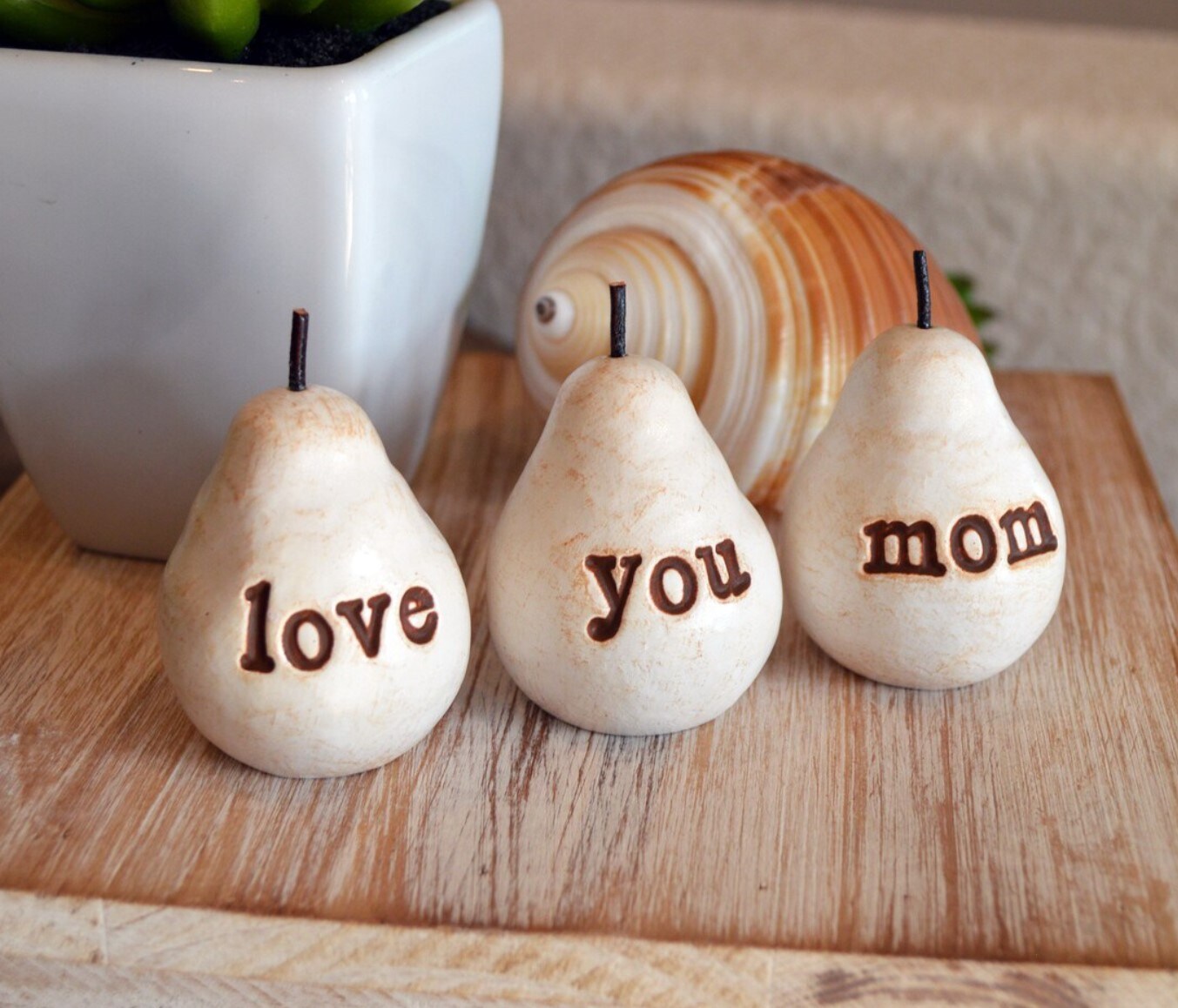 Amazon.com: Gift for Mom, green Love You Mom Pears, Gifts for Birthday and  Mother's Day, Present for your Mom : Handmade Products