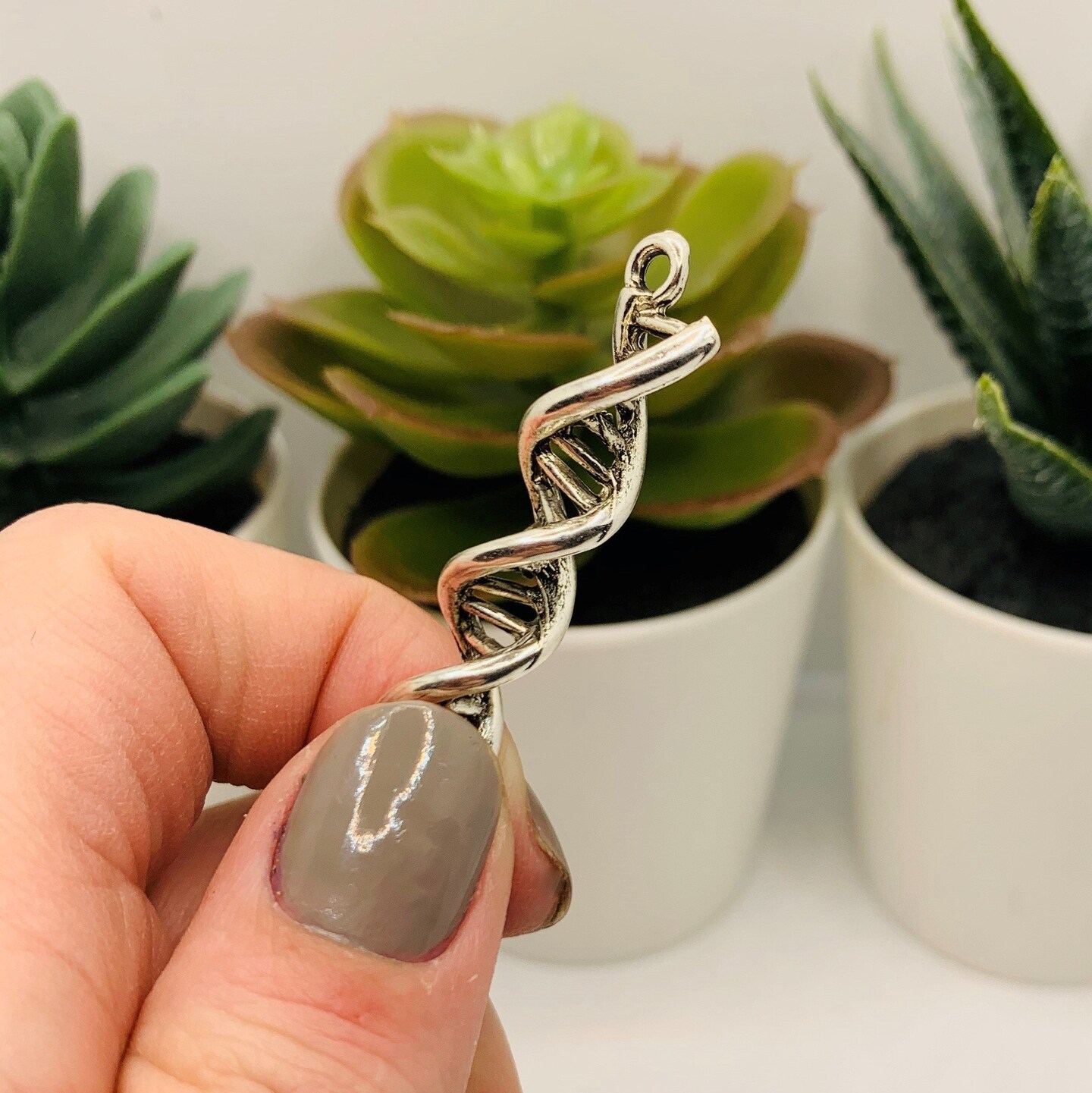 4, 12 or 25 Pieces: Silver DNA Helix Genealogy 3D Pendant Charms