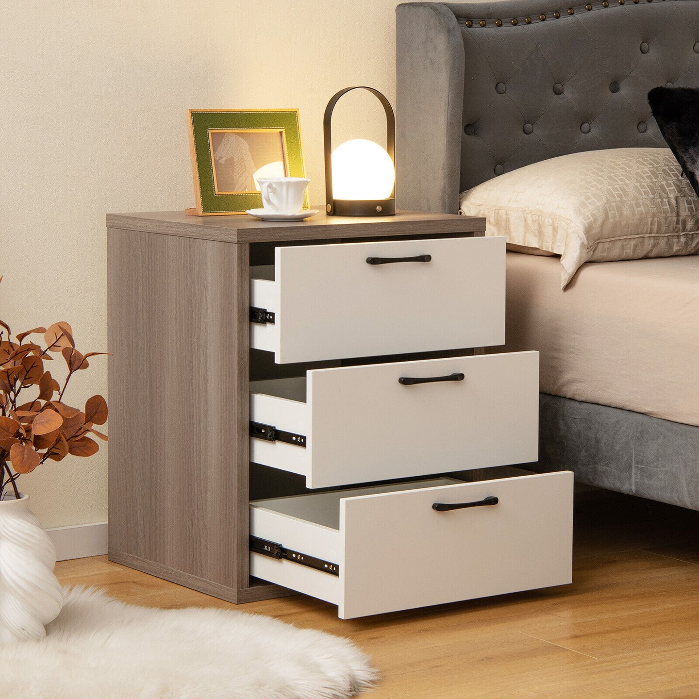3 Slide-out Drawers Modern Dresser with Wide Storage Space