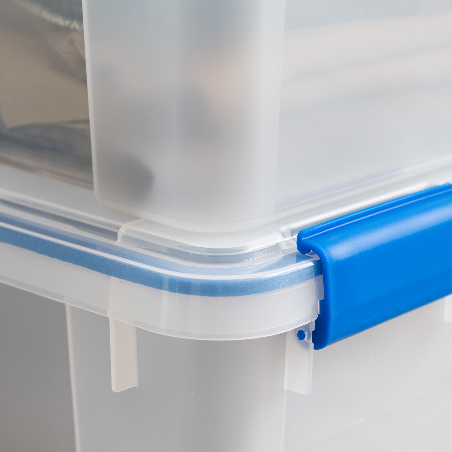 IRIS USA WEATHERPRO Plastic Storage Box with Durable Lid and Seal and Secure Latching Buckles