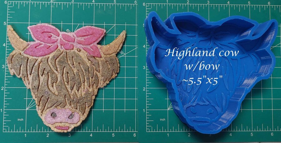 Highland cow with Bow - Large - Silicone Freshie Mold