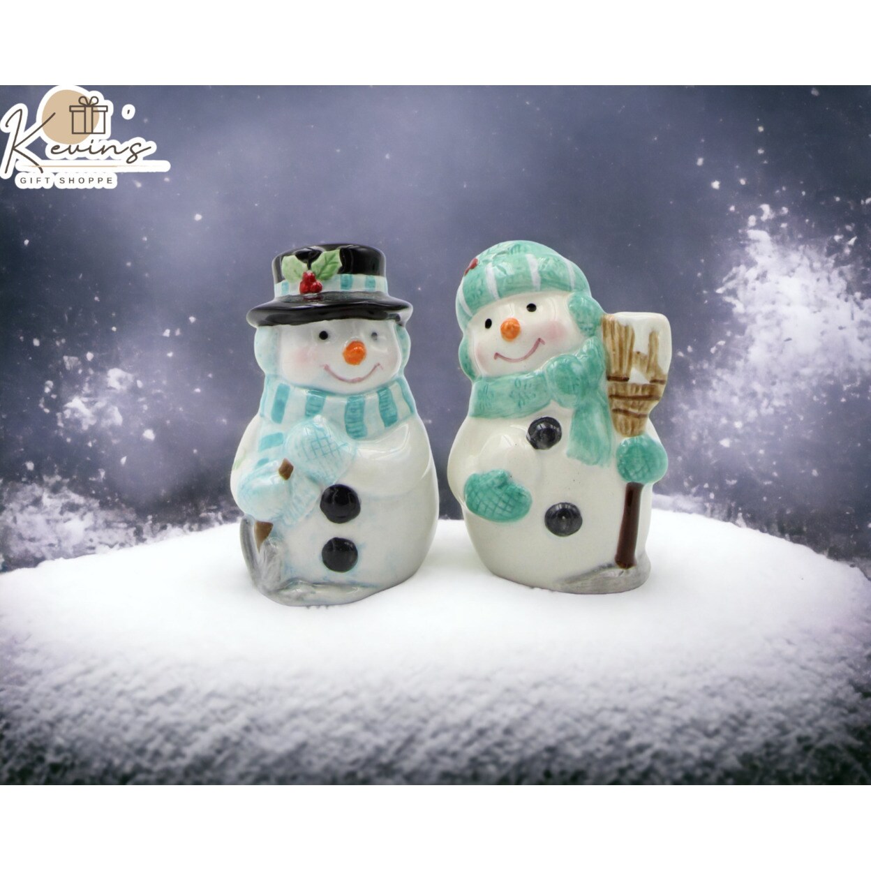 kevinsgiftshoppe Ceramic  Blue and Green Snowman Salt and Pepper Shakers Home Decor   Kitchen Decor