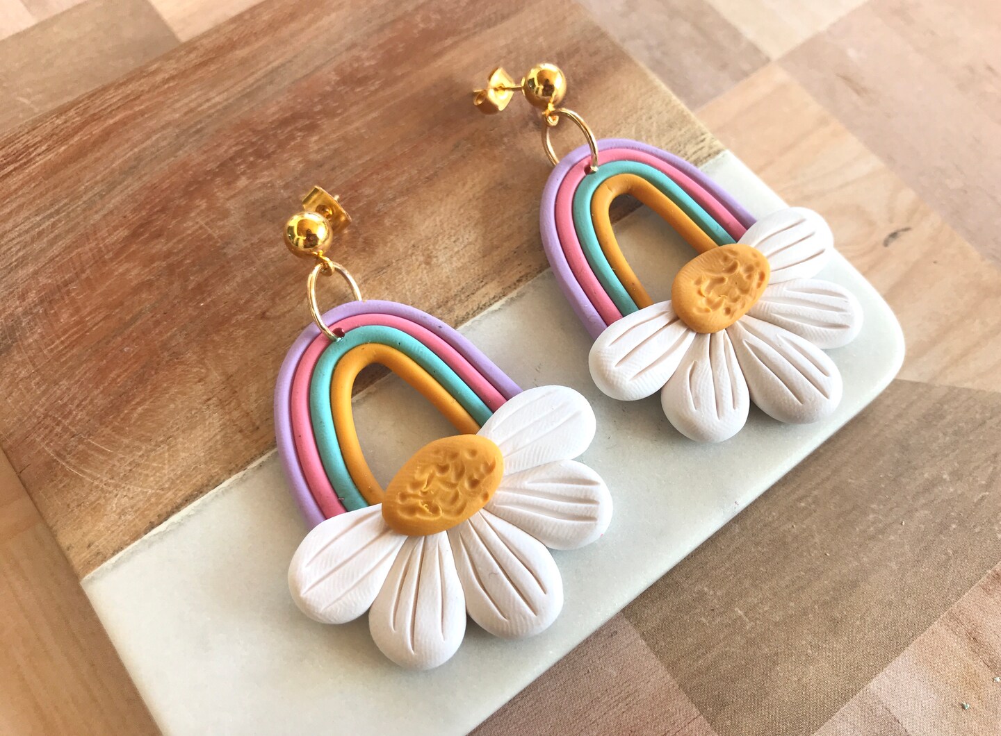 ◇Monday Edition◇ Shining Daisy Earrings Daisy Earring | Flower Earring | April Birth Flower
