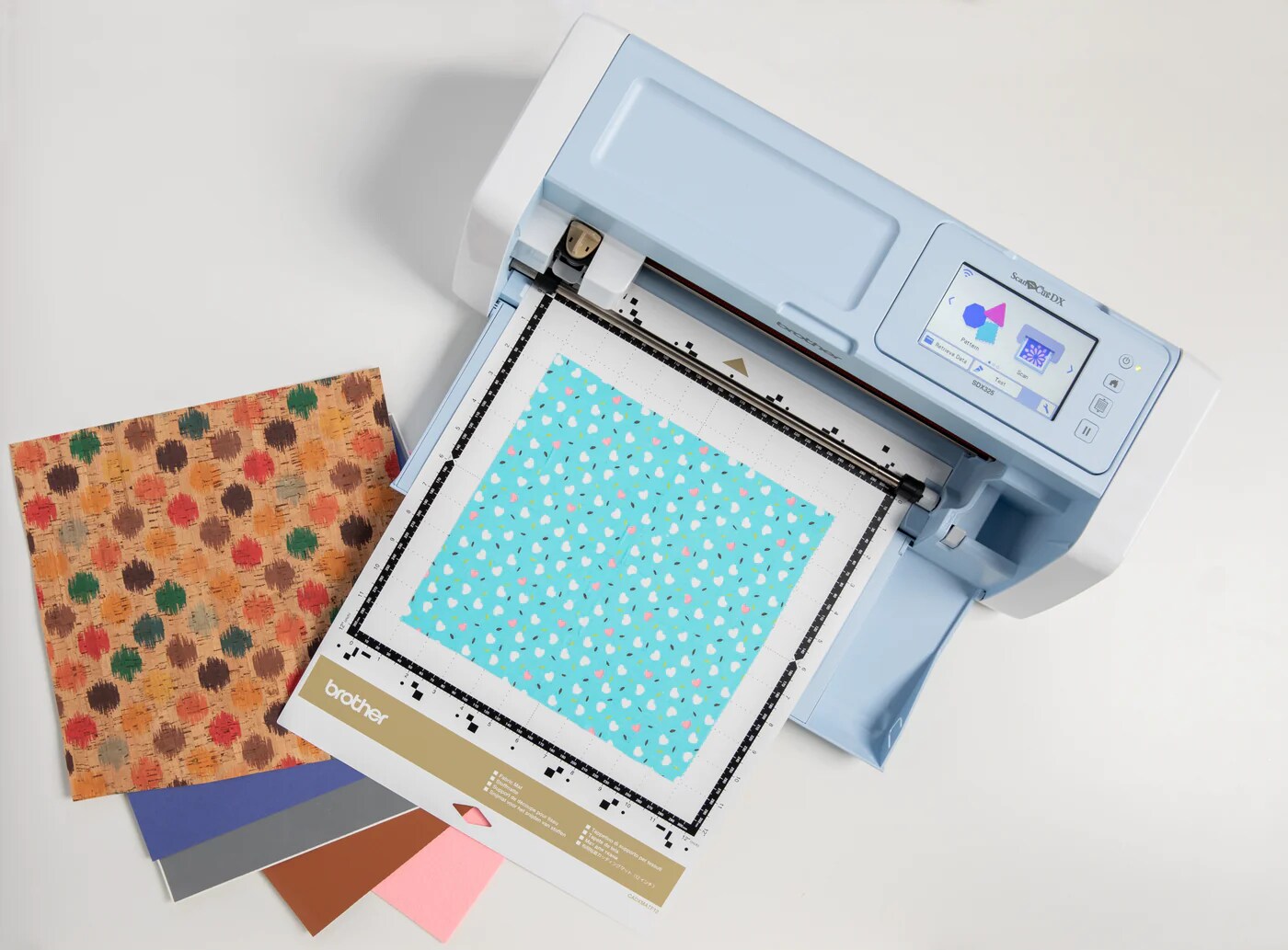 Brother SDX325 ScanNCut Craft Cutter With Scanning Mats Bundle