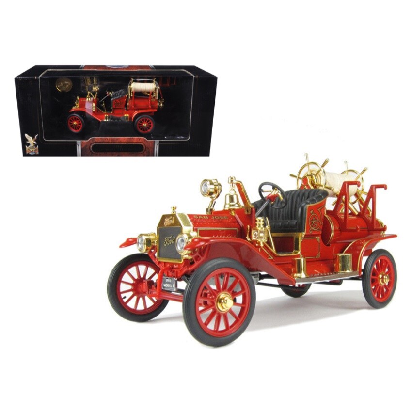 1914 Ford Model T Fire Engine Red 1/18 Diecast Model by Road Signature