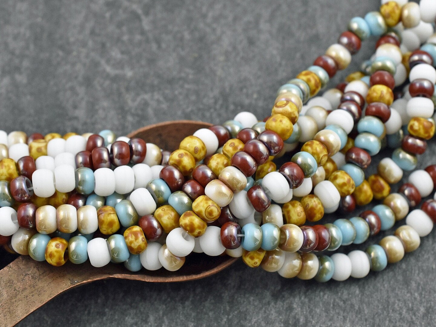 2/0 Aged Aged Turquoise Cocoa Picasso Mix Seed Beads (21&#x22; Strand)
