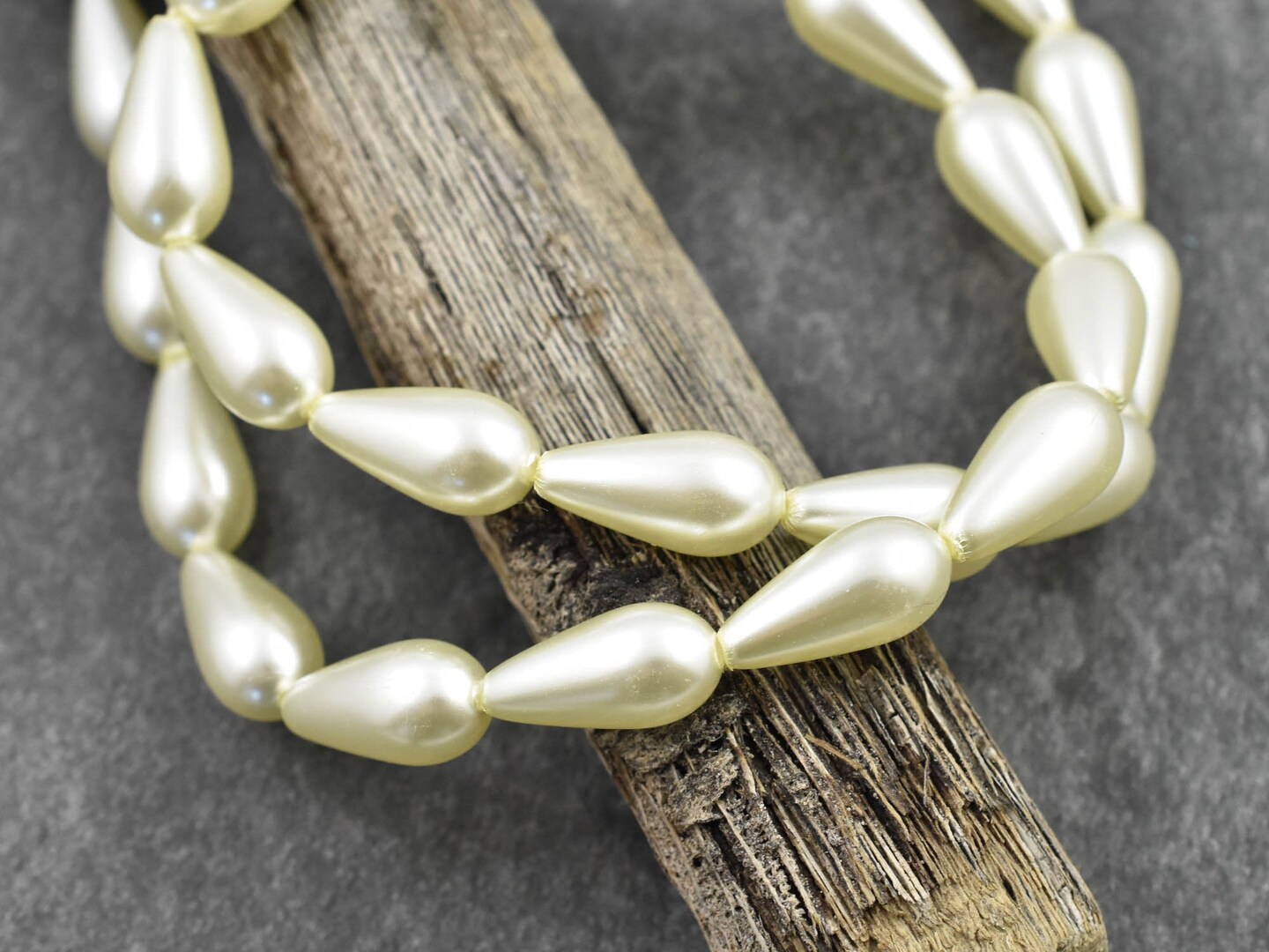 15x8mm Celestial Crystal Cream Pearl Teardrop Beads (16&#x22; Strand)
