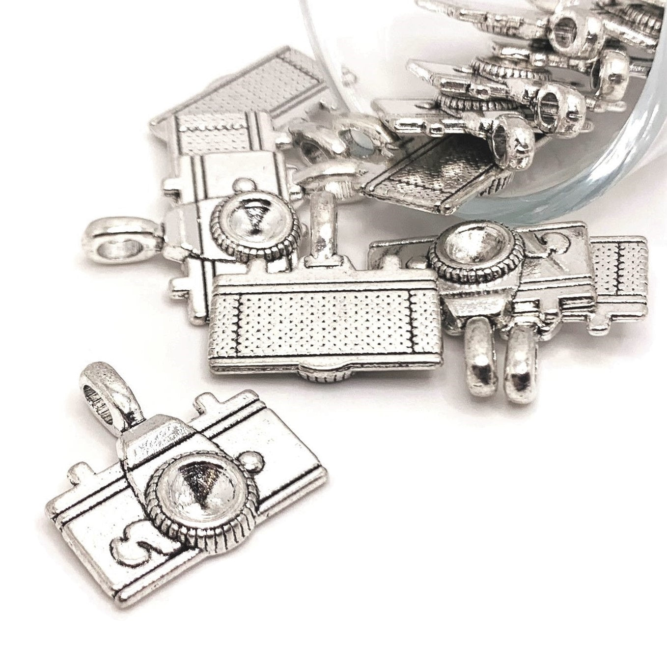 4, 20 or 50 Pieces: Silver Photographer Camera Charms - Double Sided