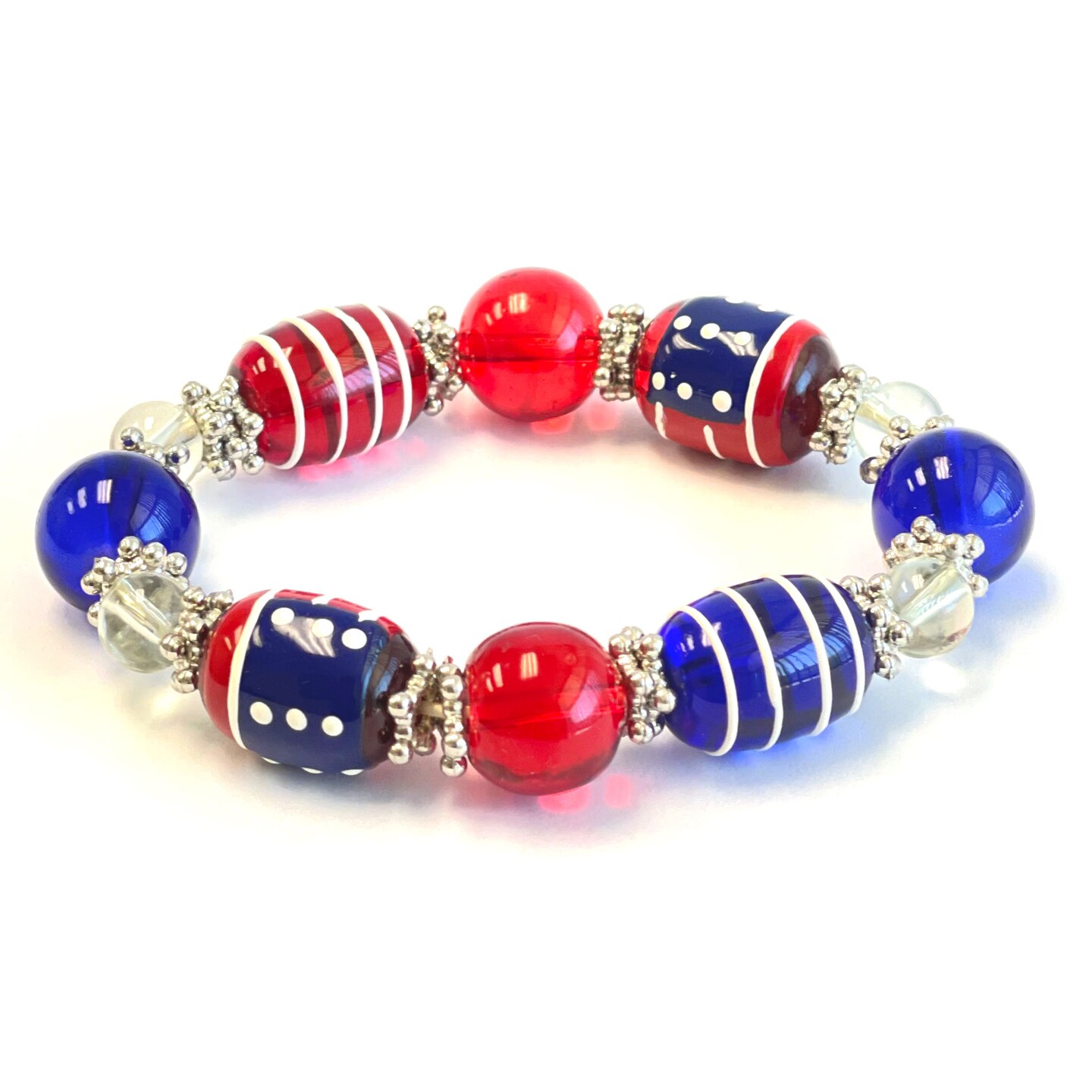 Patriotic Jewelry: USA Flag Bracelet - American Flag Beaded - Inspire  Uplift | Beaded bracelets, Patriotic jewelry, Bracelets handmade beaded