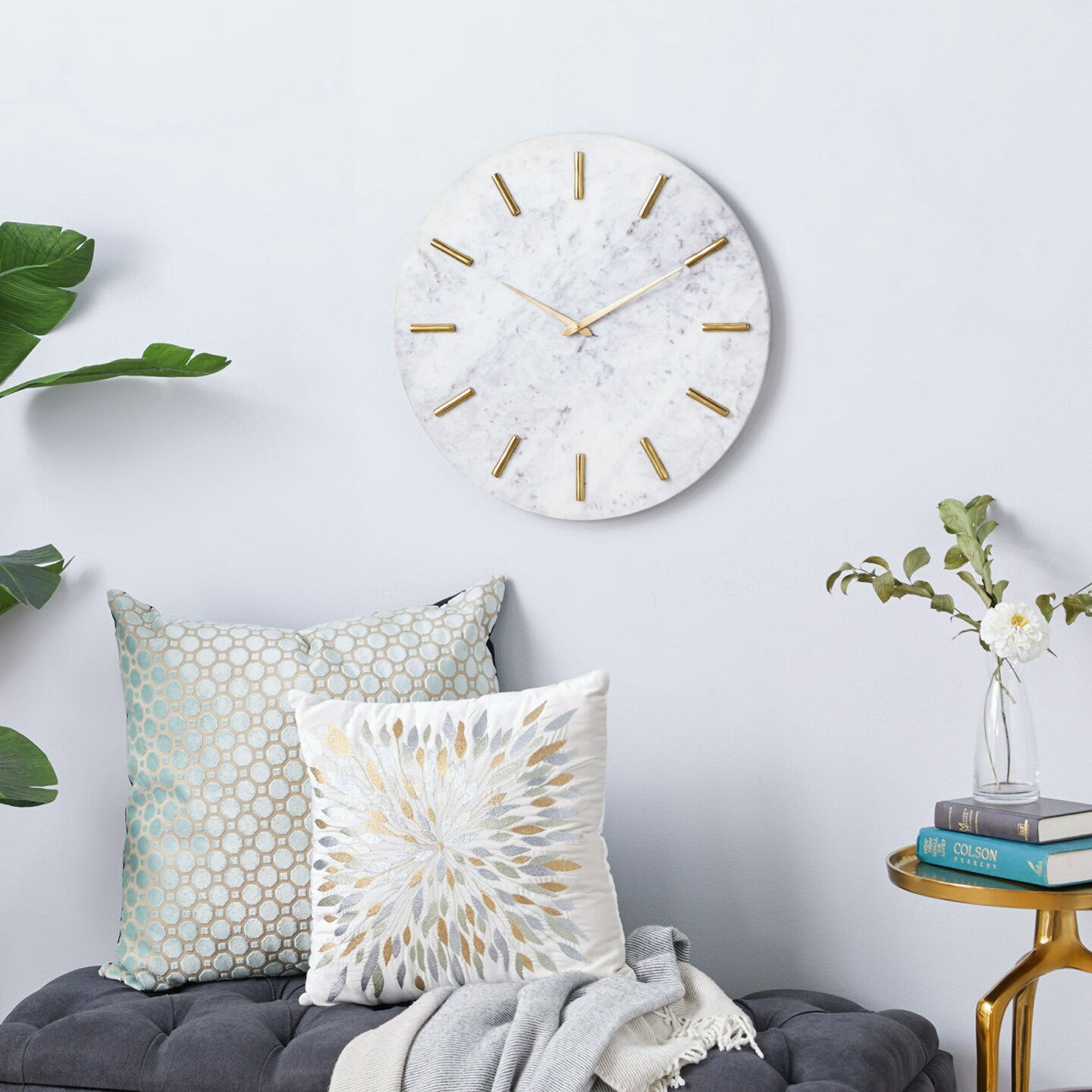 CosmoLiving by Cosmopolitan 20&#x22; White Marble Wall Clock with Gold Accents