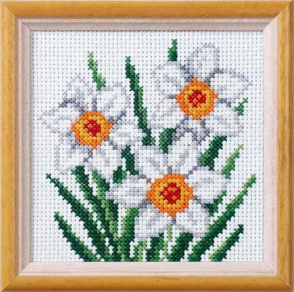 Stamped Cross stitch kit &#x22;Daffodils&#x22; 7513