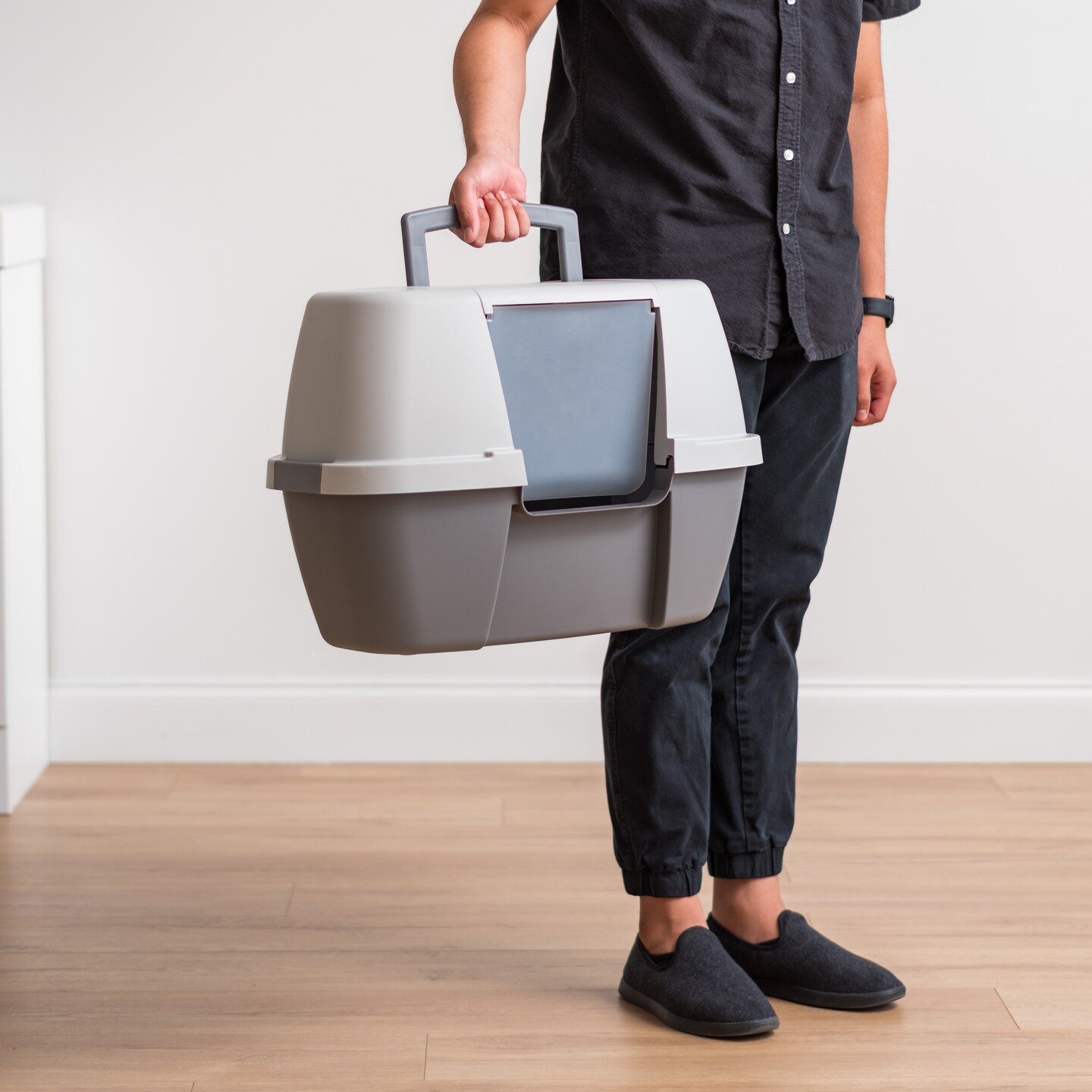 IRIS USA Large Hooded Corner Cat Litter Box with Scoop
