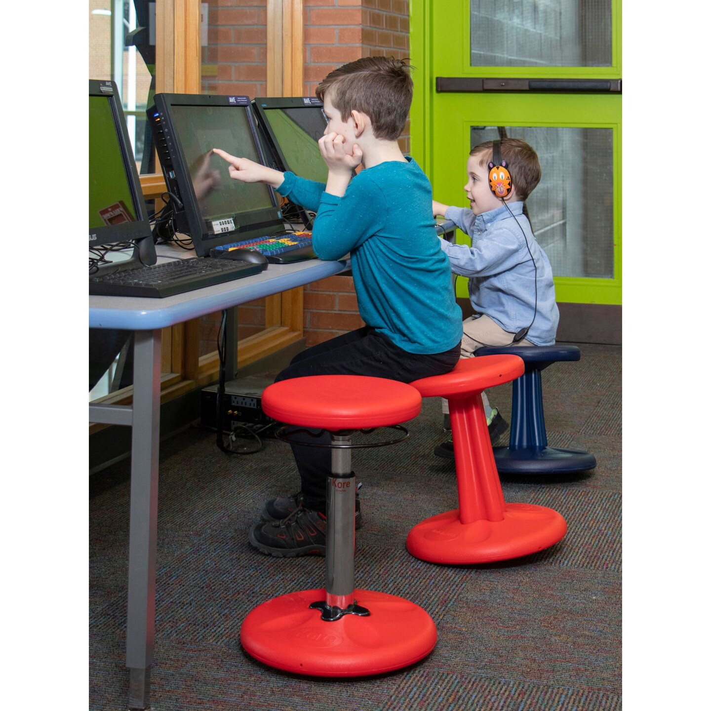 Kids Wobble Chair 14&#x22; Red