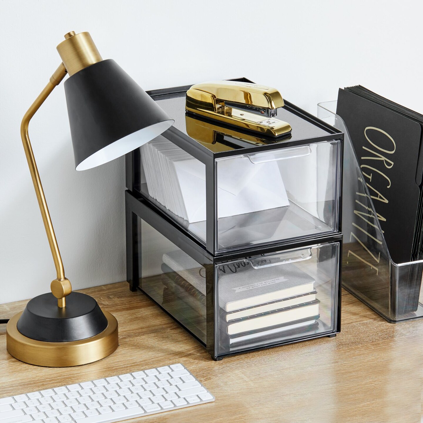 mDesign Curved Metal Desk Lamp