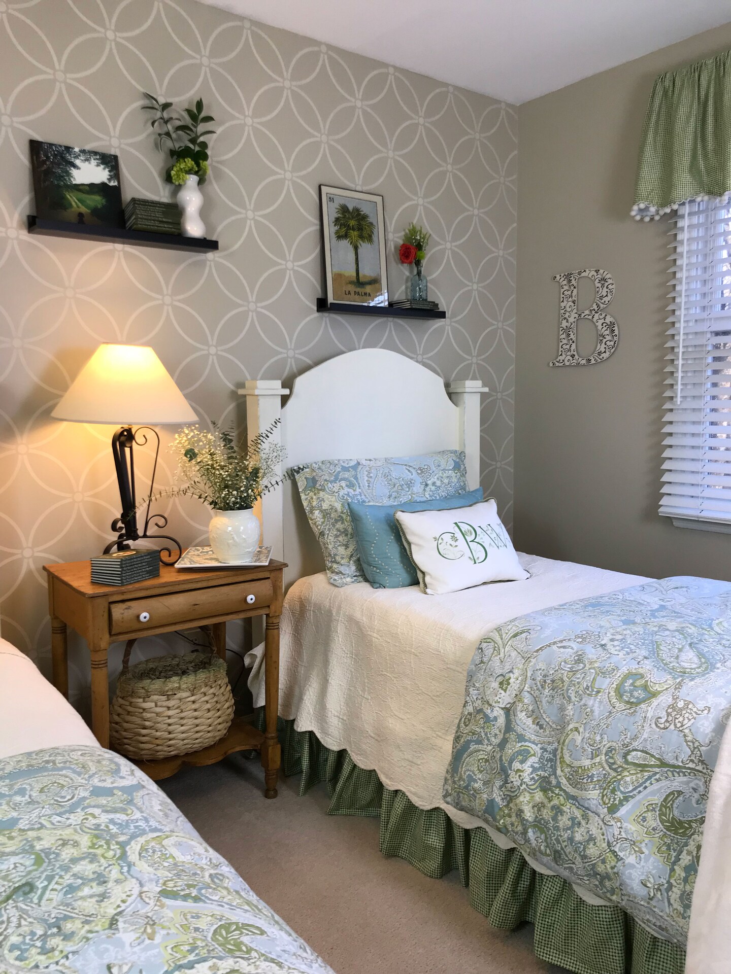 Contemporary Circles Wall Stencil | 3693 by Designer Stencils | Pattern Stencils | Reusable Stencils for Painting | Safe & Reusable Template for Wall Decor | Try This Stencil Instead of a Wallpaper | Easy to Use & Clean Art Stencil Pattern