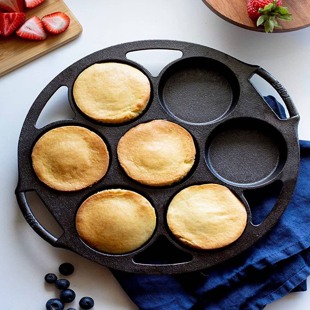 Lodge Cast Iron Biscuit and Mini Cake Baking Pan - Thumbnail 4