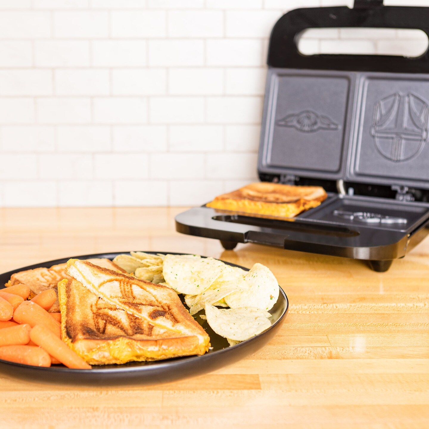 Uncanny Brands Star Wars The Mandalorian Grilled Cheese Maker