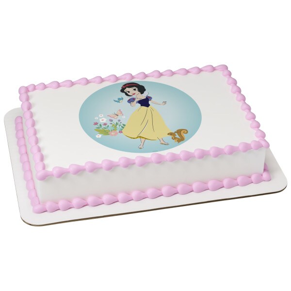 Disney&#x27;s Snow White Edible Cake Topper Image